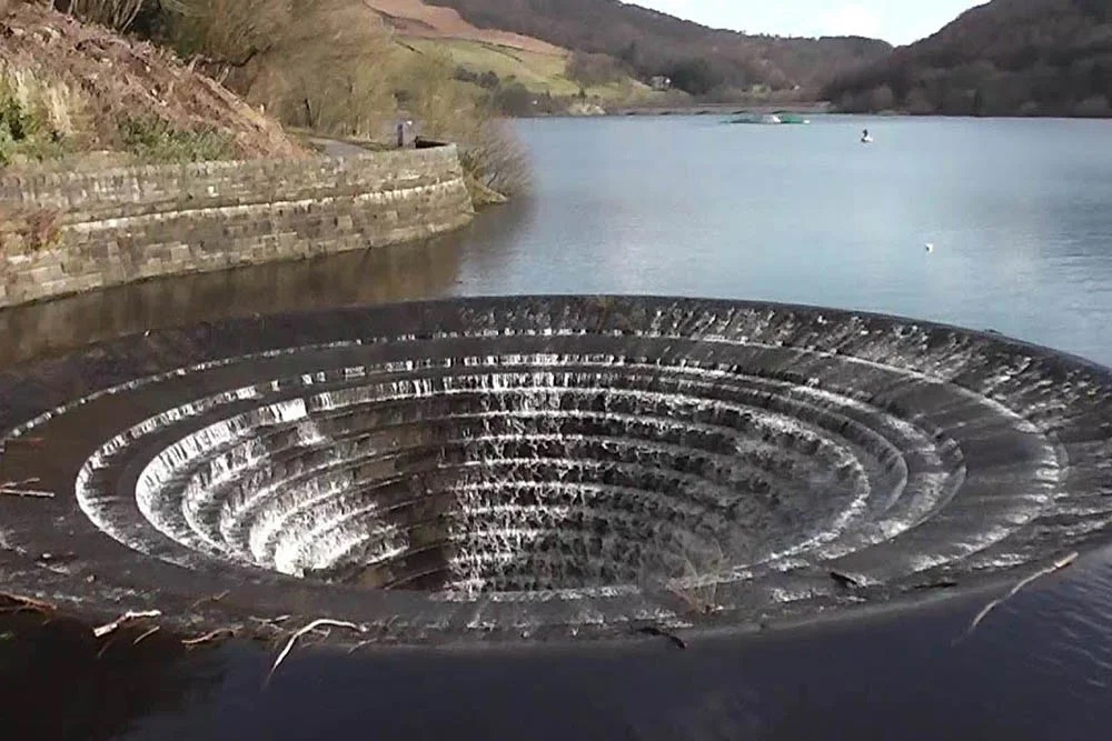Ladybower Reservoir, Derbyshire, England (with Photos)