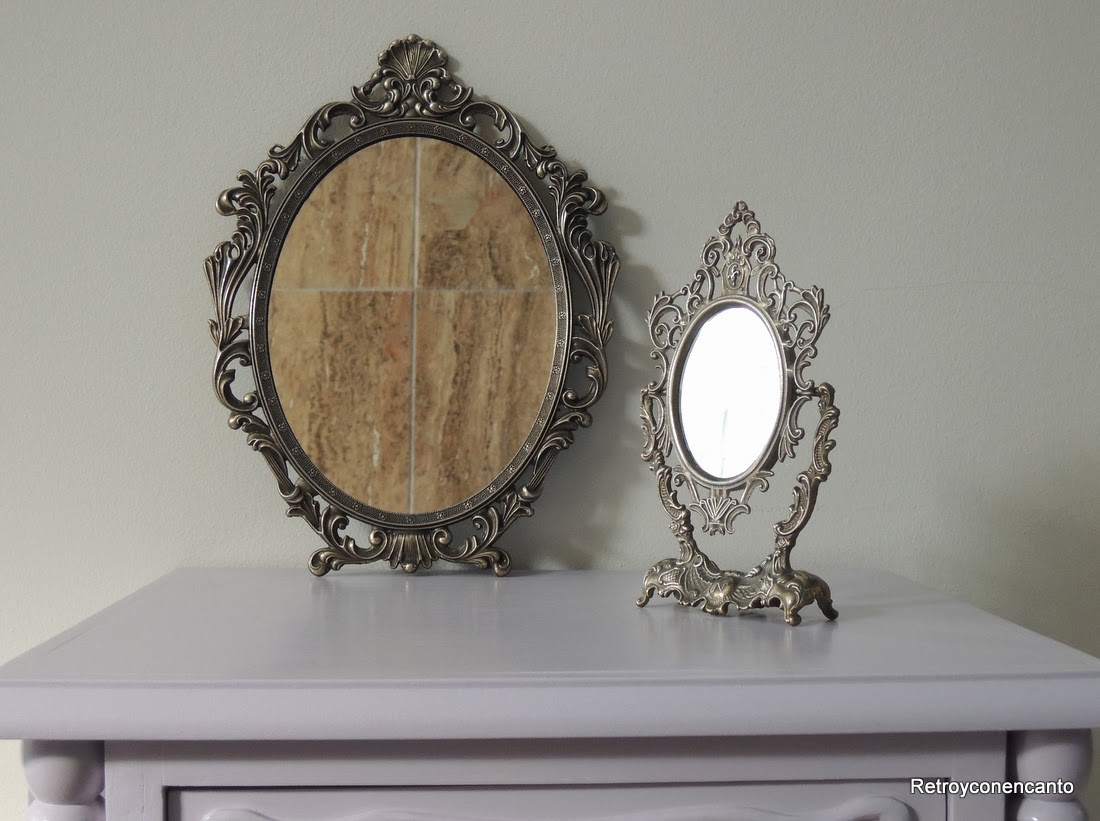 Rastro con encanto: Espejo de bronce de pared