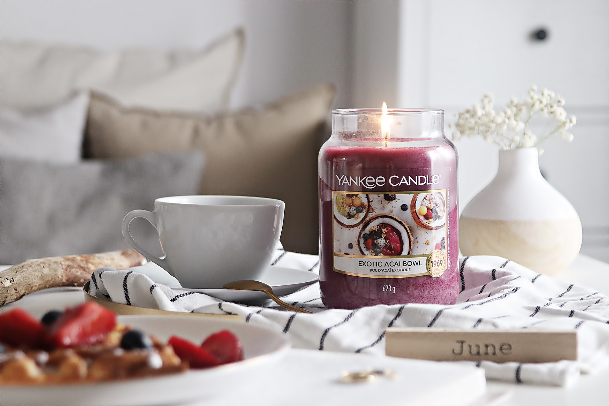 Yankee Candle Exotic Acai Bowl wiśnie, porzeczki i kokosowy krem Po