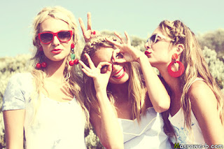 happy-girls1