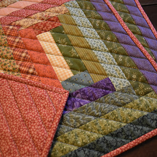#QuiltBee: quilted harvest placemats