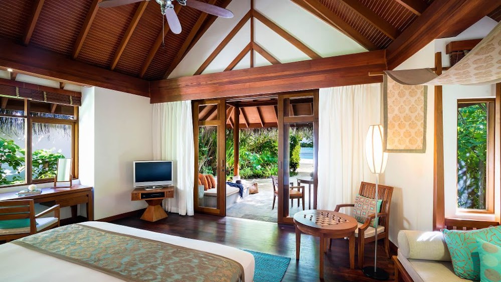 Anantara-Dhigu-Resort-and-Spa