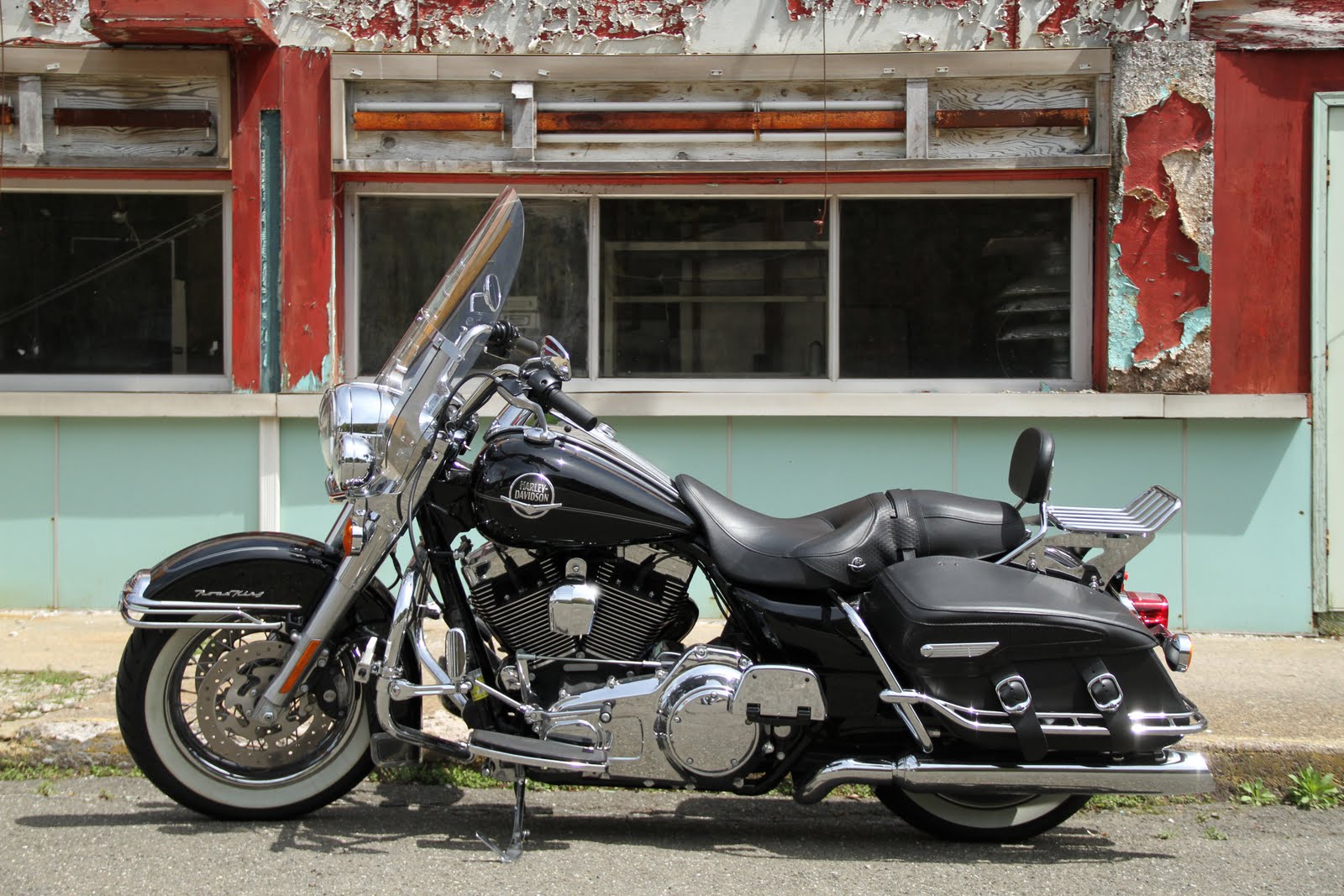 Road King® Red Apple Rest / Tuxedo, New York