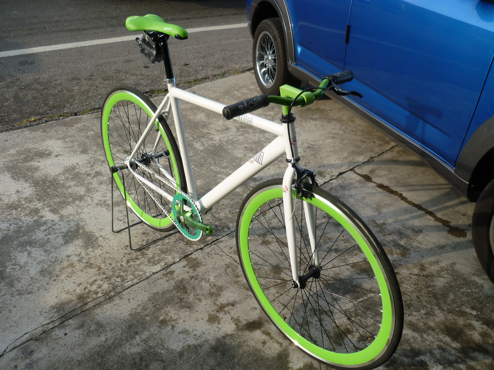 ytwocycle Trading Fixie Bike BikeTech