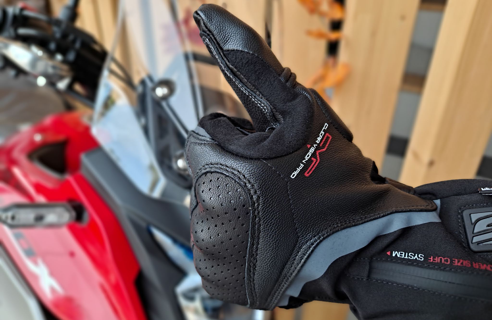 8 guantes de invierno para no pasar frío en tu moto