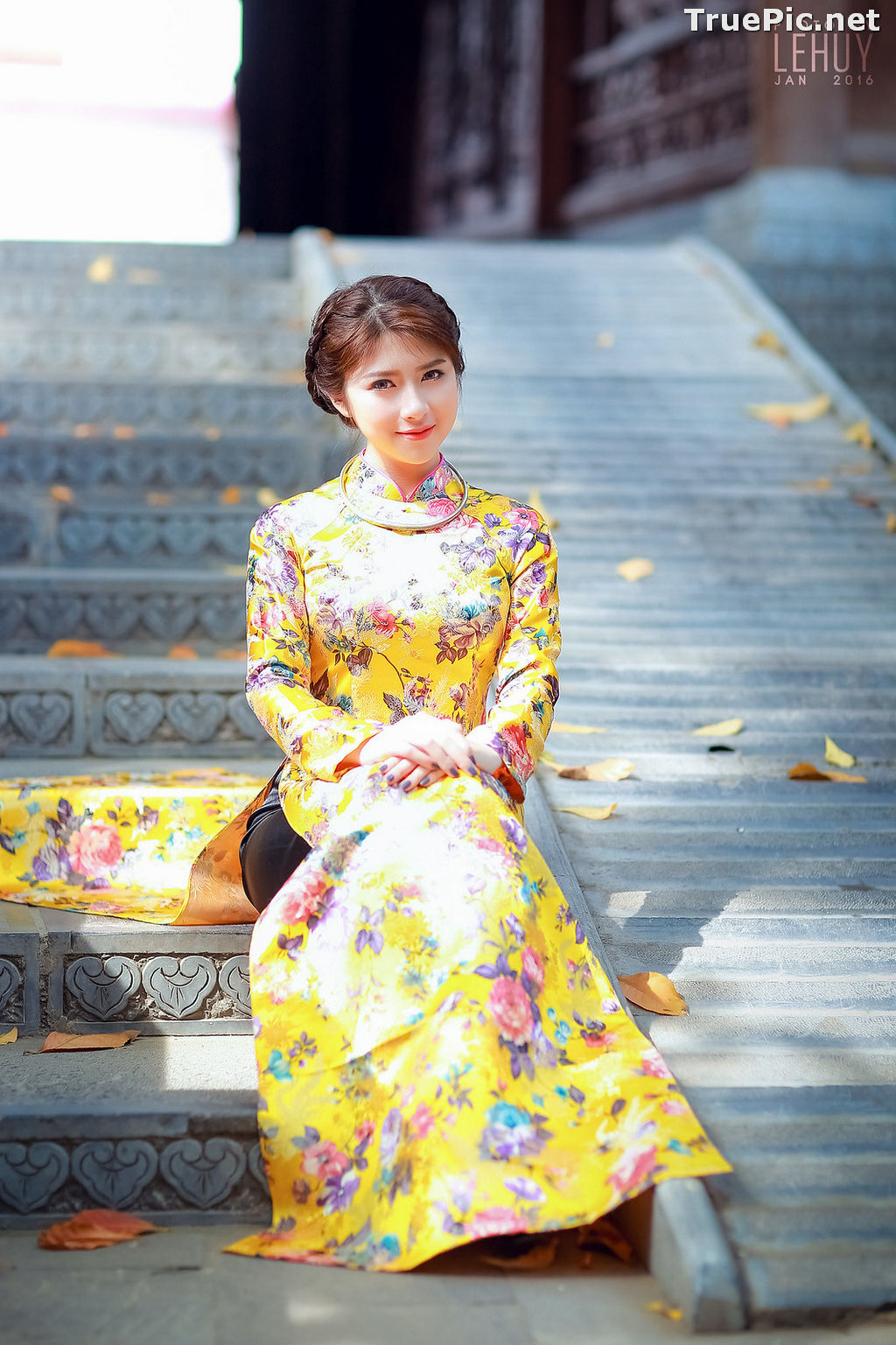 Image The Beauty of Vietnamese Girls with Traditional Dress (Ao Dai) #5 - TruePic.net - Picture-75
