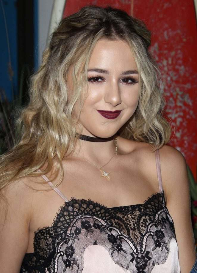American Dancer Chloe Lukasiak Teen Vogue Young Hollywood Party ...
