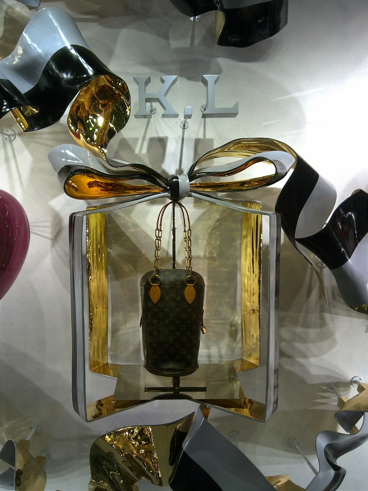 Cheap Gifts From Louis Vuitton