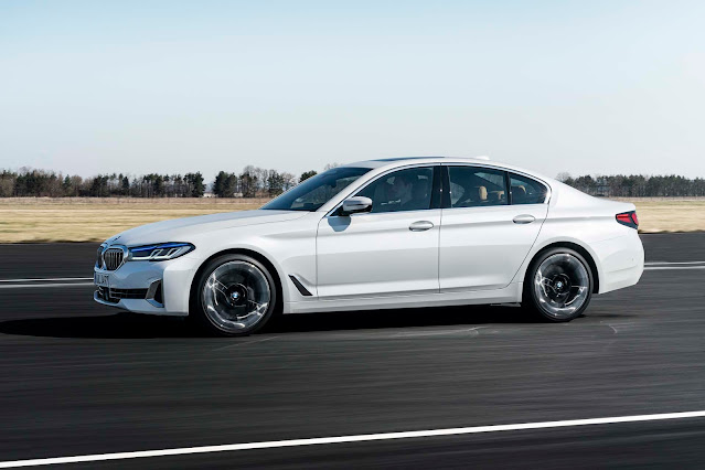 2021 BMW 5-Series Review