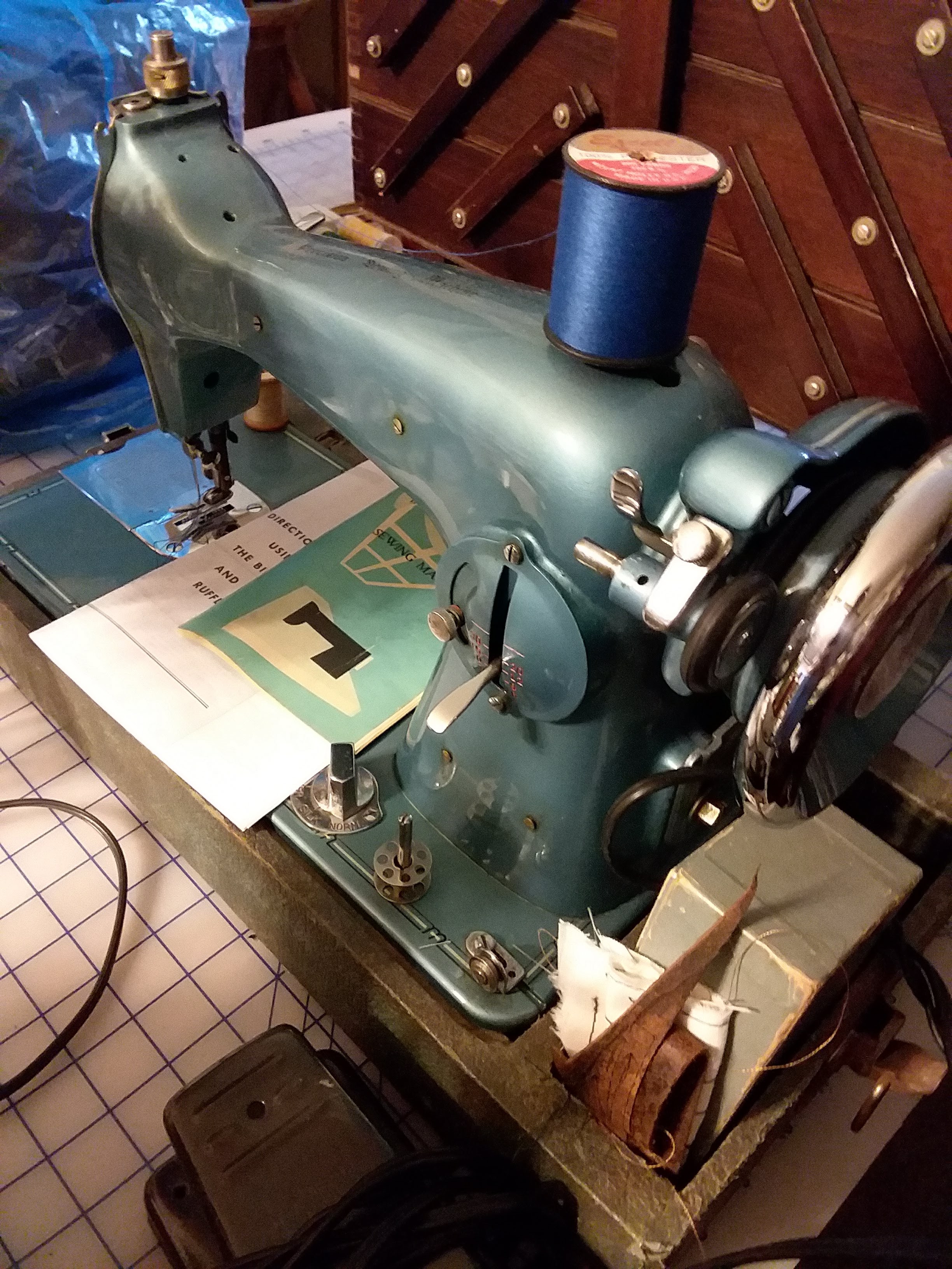 BADGED SEWING MACHINES
