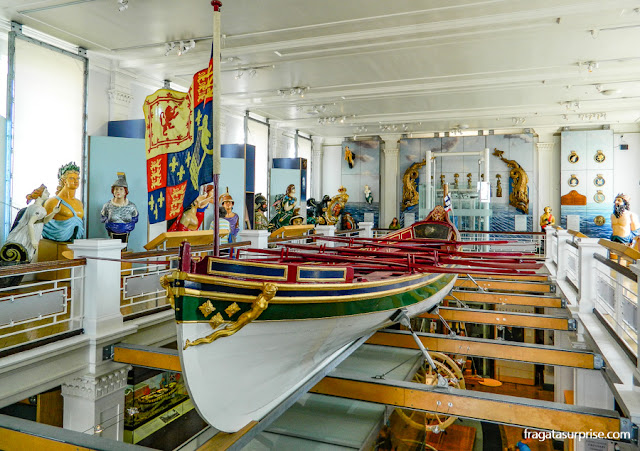 Escaler cerimonial do Século 18 exposto no Museu Naval de Portsmouth