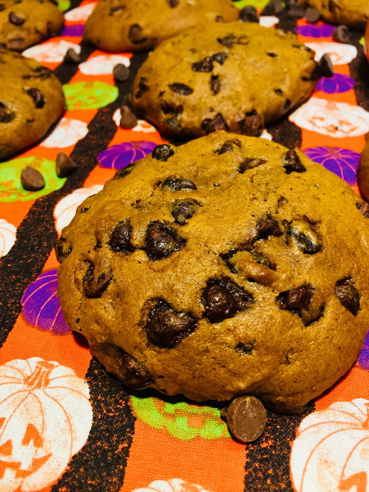 Pumpkin Spice Chocolate Chip Muffin Tops
