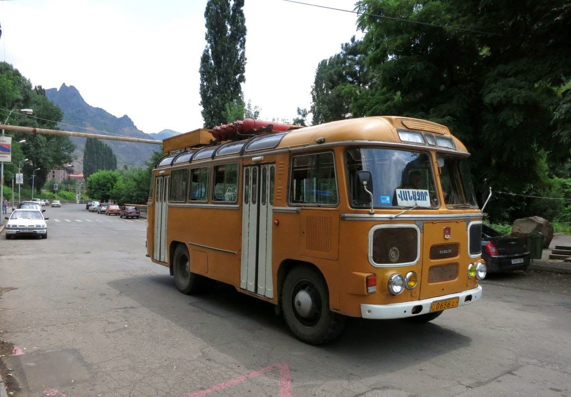 По Армении на автобусах