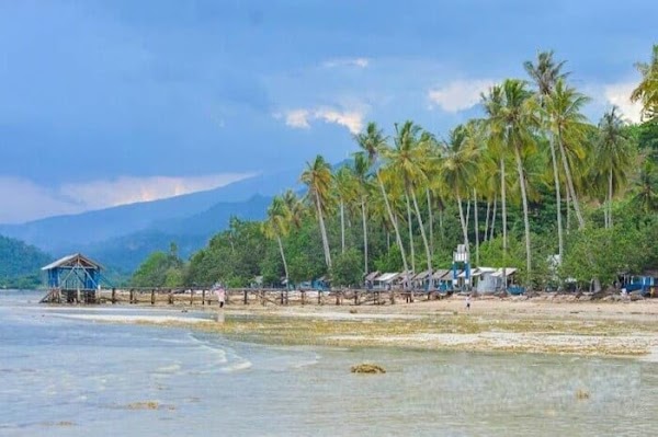 Pantai Klara Pantai di Lampung Yang Bening Sebening Kaca 