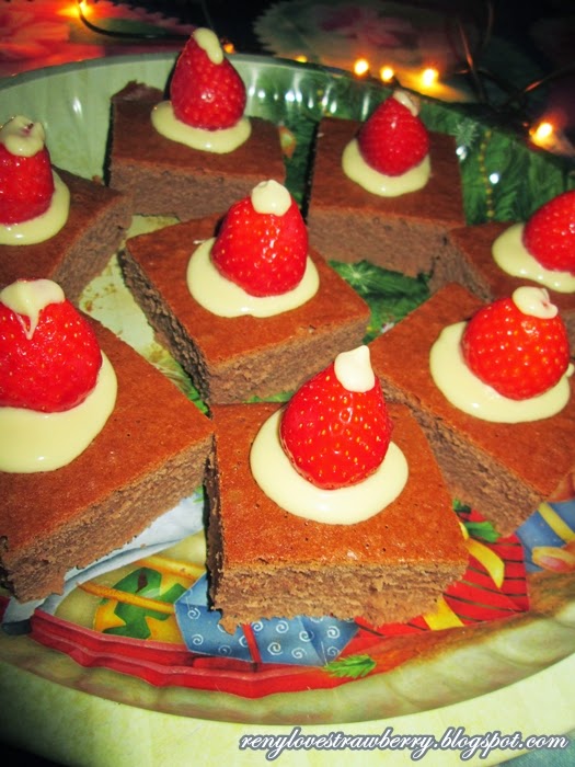 Strawberry Love By Reny Strawberry Santa Hat Brownies