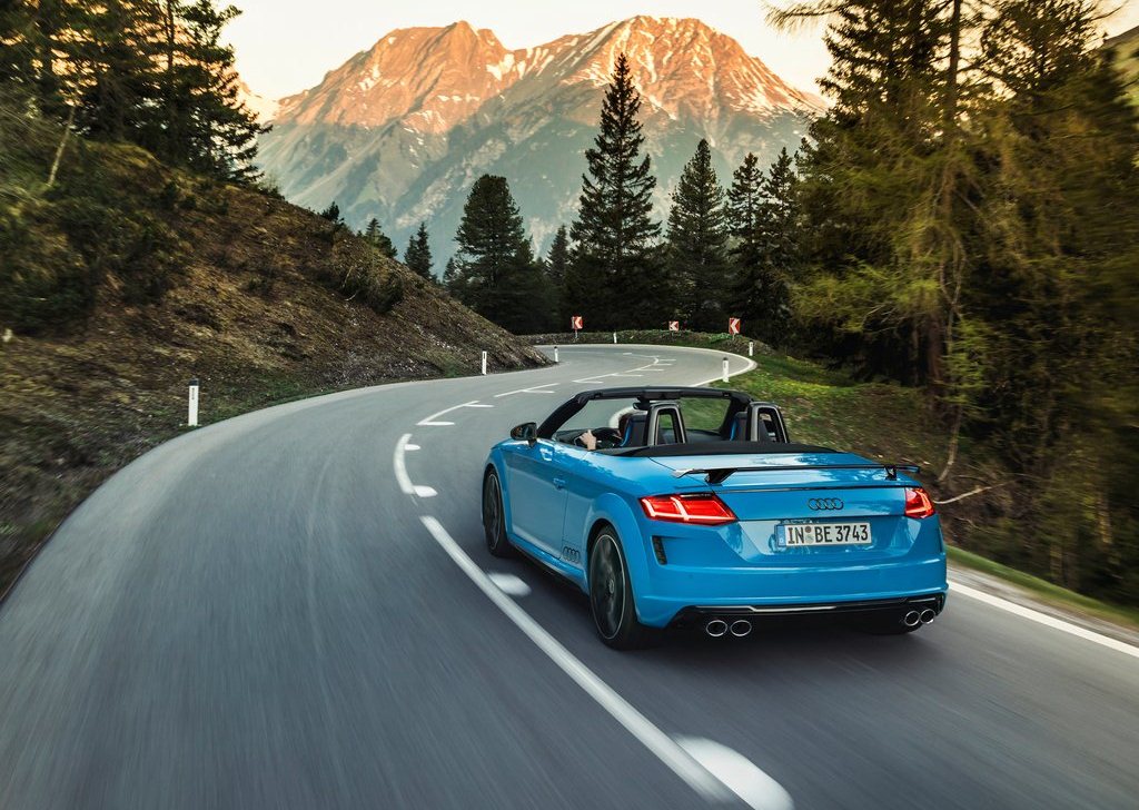 2021 Audi TTS Roadster competition plus