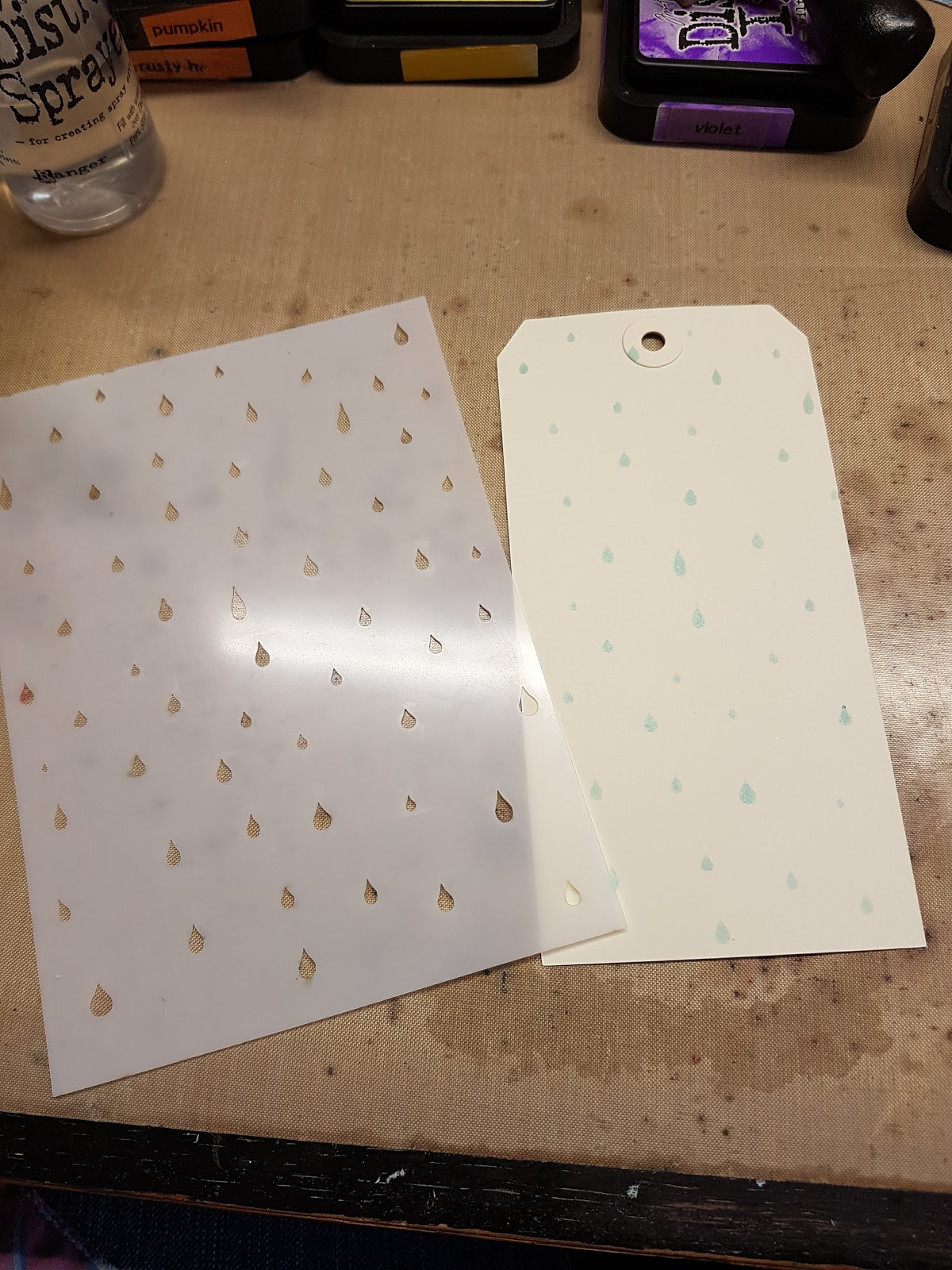 Craft projects by Bubblescrap Embossing paste tutorial part 1