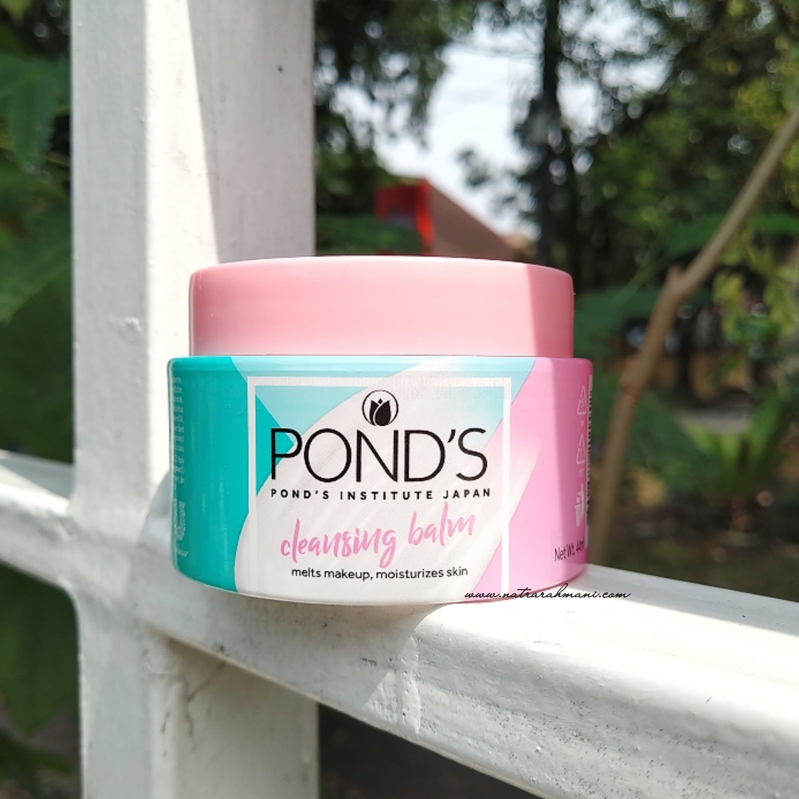Pure detox solana отзывы. Scale clean plus. Ponds крем колд. Moisturizing cream cleanser. Clean and cold water.