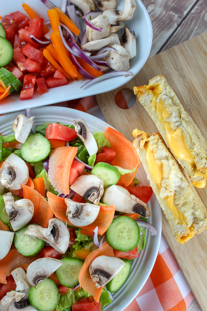 I have loved the Grilled Cheese Salad at Tom + Chee for years and I finally decided to make it myself. It's so simple and delicious! Tom + Chee was seen on Shark Tank a few years back and has become a big chain - and this is one of their best ideas! This takes croutons to the NEXT level! #grilledcheese #salad