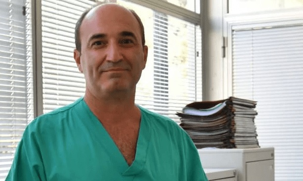 Cardiochirurgo albanese Enkel Kallushi: migliaia di cuori sono nelle sue mani