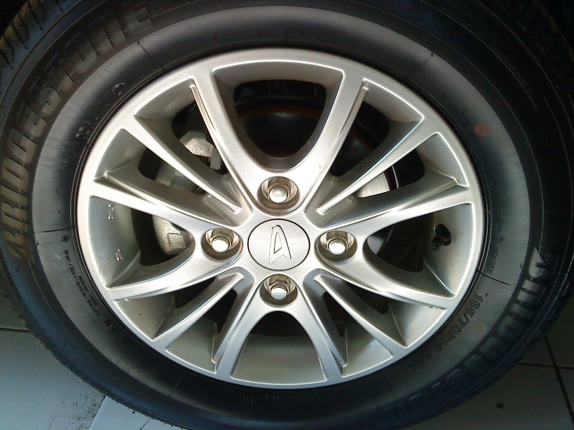 It's All New Xenia R Deluxe MT lexonos