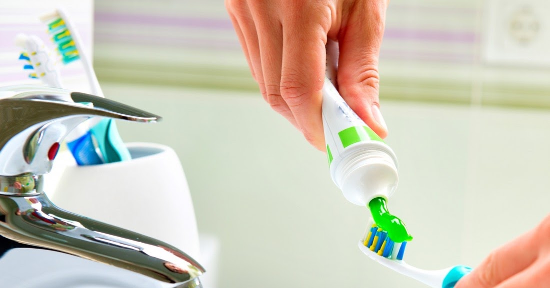 How Does Desensitizing Toothpaste Work?
