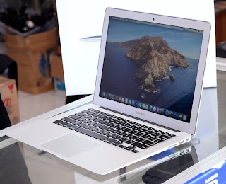 MacBook Air 2017 Core i5 ( 13.3-Inch ) Fullset