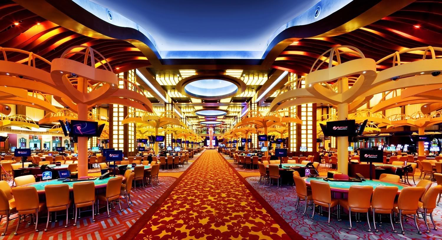 Vegas bir alışveriş merkezidir. Alışveriş ve eğlence merkezi Vegas Vegas bir alışveriş merkezidir. Alışveriş ve eğlence merkezi Vegas