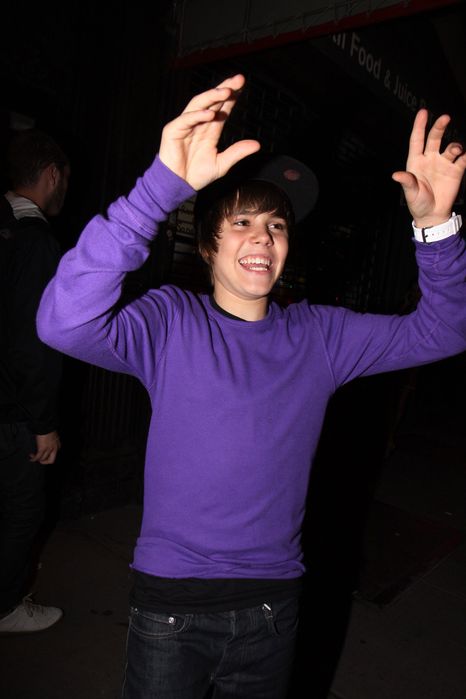 Free Images Online Justin Bieber Wearing Purple Shirt Ever Seen Before