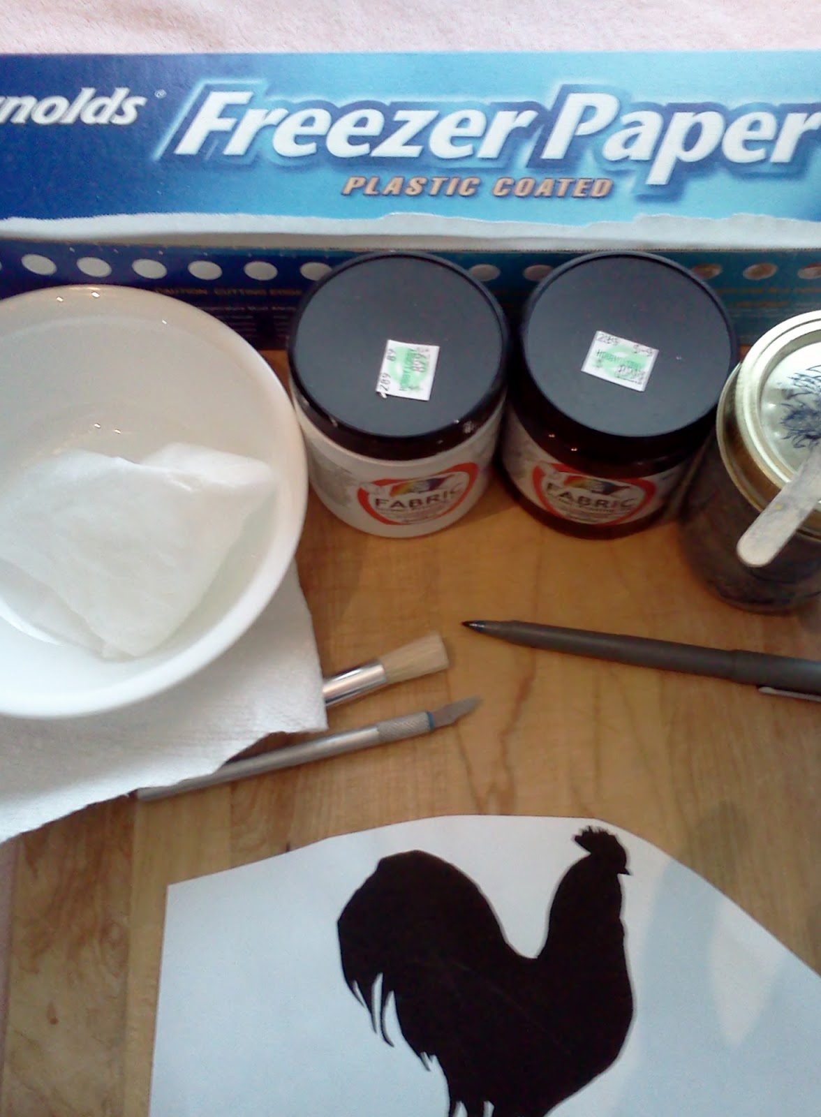 How to Make a Stencil with Freezer Paper