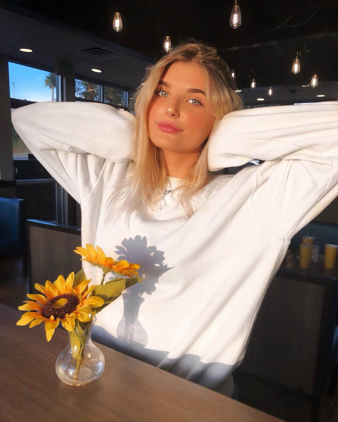 Amber Mezner (Tik Tok) Wallpaper, Images, Pic Hd, Photo, Image Hd