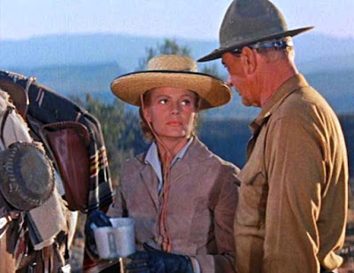 They Came To Cordura Rita Hayworth Gary Cooper Image 1