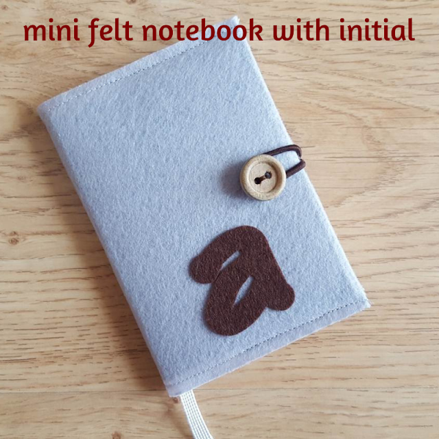Mini felt notebook with initial Mini felt notebook with initial
