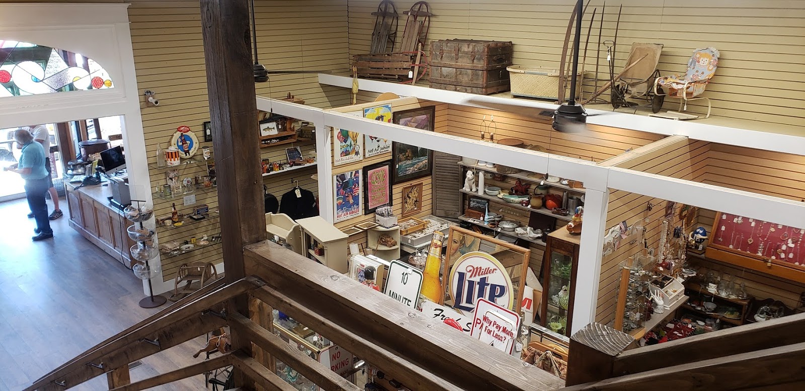 Kammy's Korner Parma Antique Mall New Ownership & New Look!!