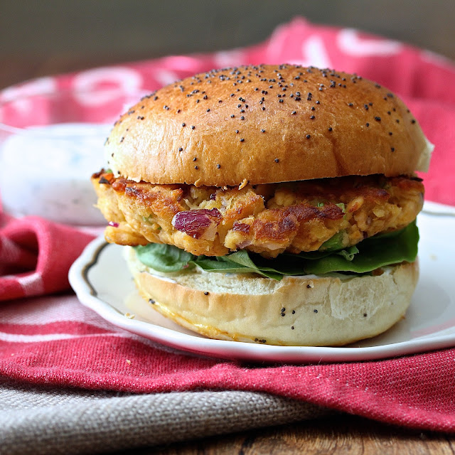 Salmon Burgers with Greek Yogurt Dill Sauce and Homemade Hamburger Buns