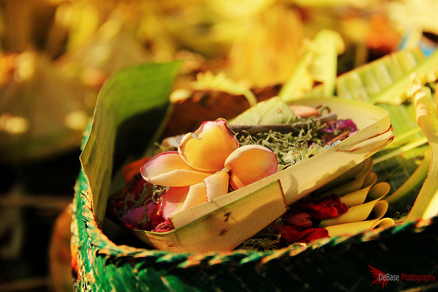 Semeton Bali - Jakarta: Berbagai Jenis Banten (Canang, Daksina, dan ...