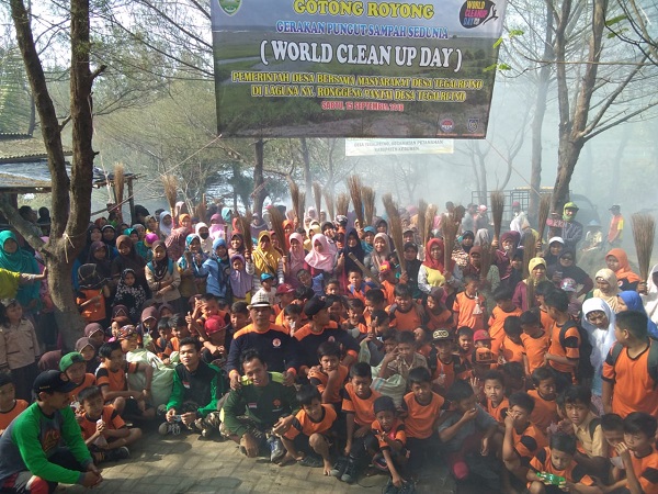World Clean Up Day Warga Tegalretno Bersihkan Sampah Di Obwis Nyai Ronggeng Kebumen Ekspres Paling Tahu Kebumen Nyai ronggeng adalah julukan hantu penari ronggeng. obwis nyai ronggeng kebumen ekspres
