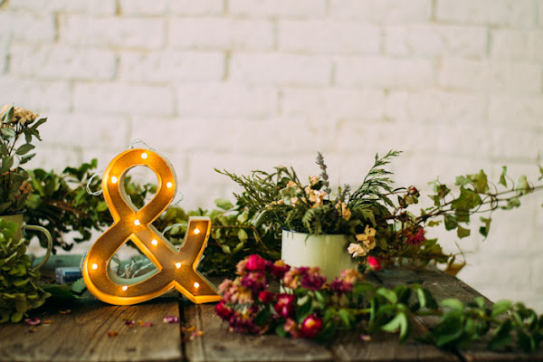 Letra de luces cartón diy