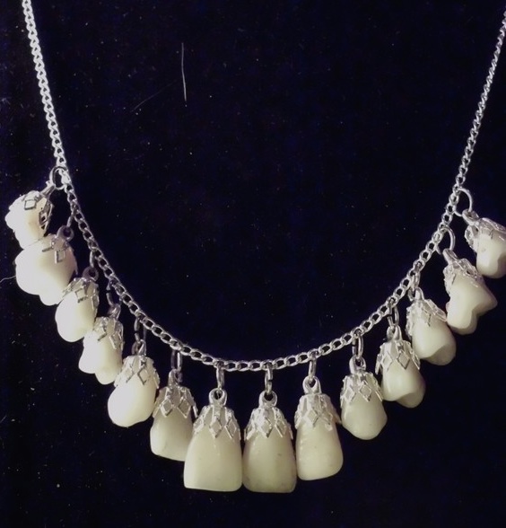 TYWKIWDBI ("TaiWikiWidbee") Jewelry made from baby teeth