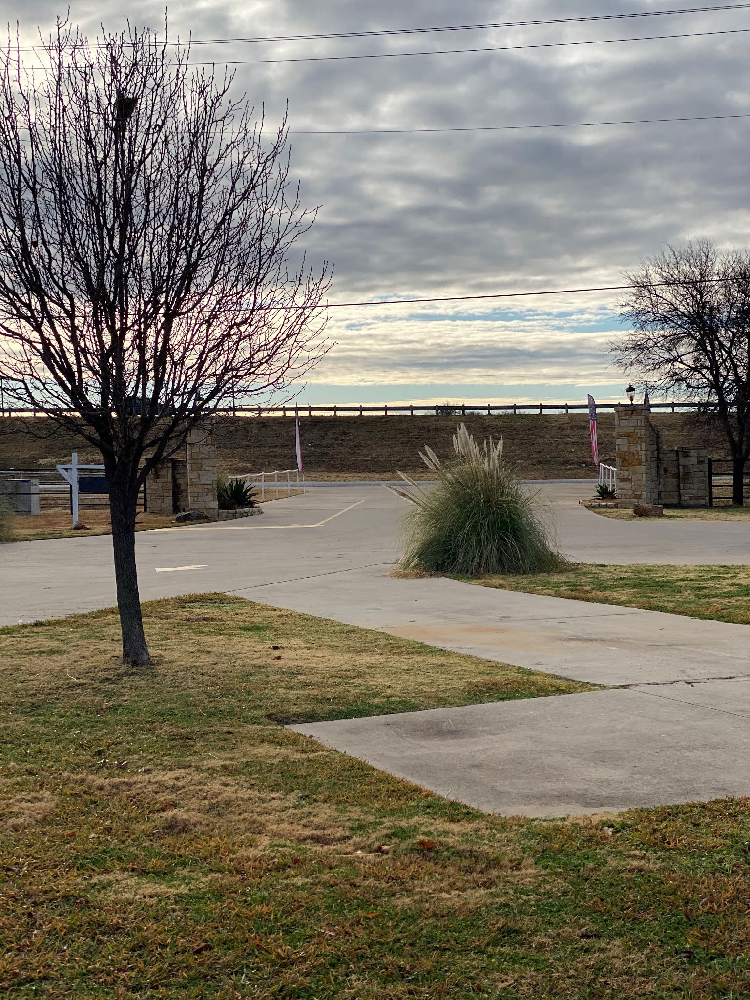 Campground Review Oak Creek RV Park in Weatherford, Texas — The