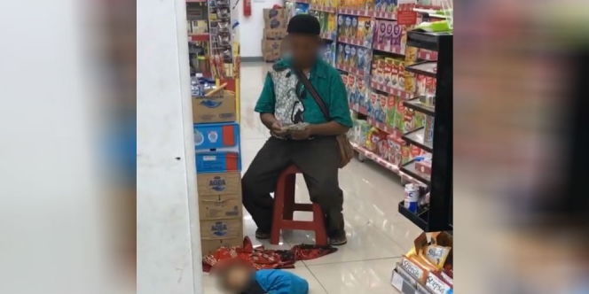 Astagfirullah! Lelaki Tua Pengamen Ini Beri Obat Tidur pada Bayi yang Diajaknya Agar Tidak Rewel Astagfirullah! Lelaki Tua Pengamen Ini Beri Obat Tidur pada Bayi yang Diajaknya Agar Tidak Rewel