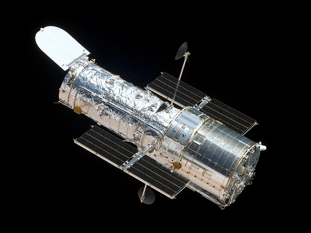 Hubble Space Telescope, HST