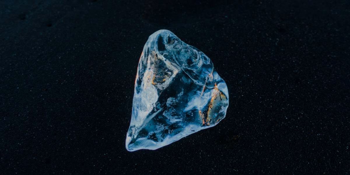 How does it rain Diamonds on Uranus and Neptune?