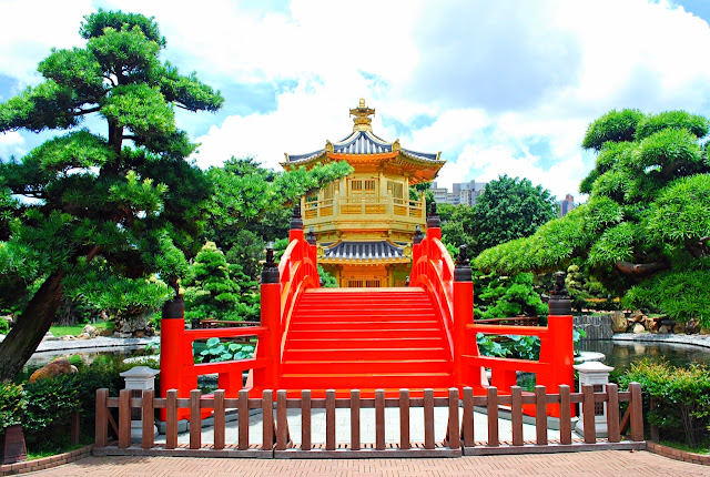 Koryn Iledan in Chi Lin Nunnery and Nan Lian Garden 