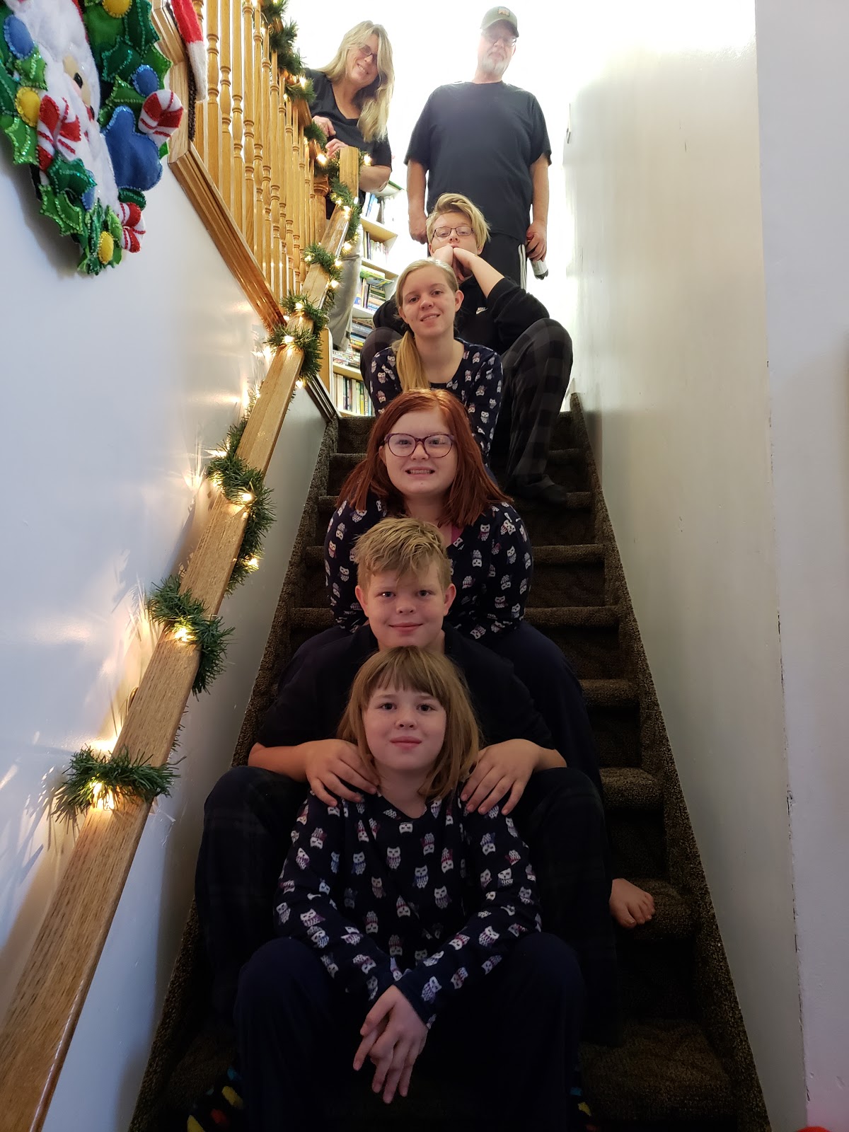 Crafts diy valentine pallet totally amazing pallets source Twelve Makes a Dozen: Christmas Day 2018