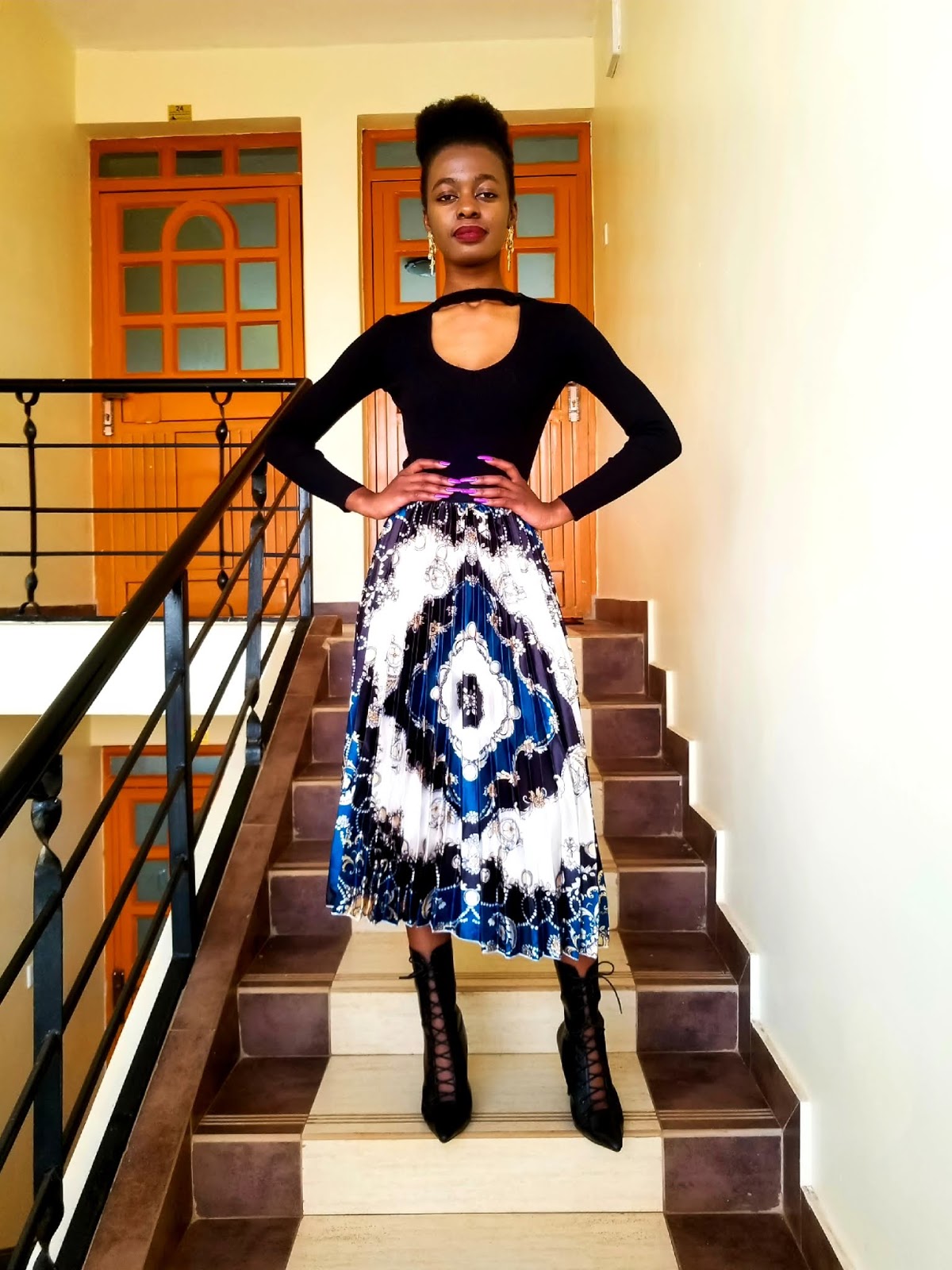 Here's How To Wear A Pleated Skirt In 2019