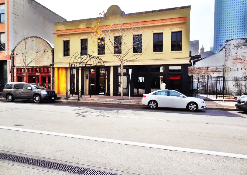 Houston in Pics Batanga Latin Tapas Restaurant, Bar, Patio in the shad