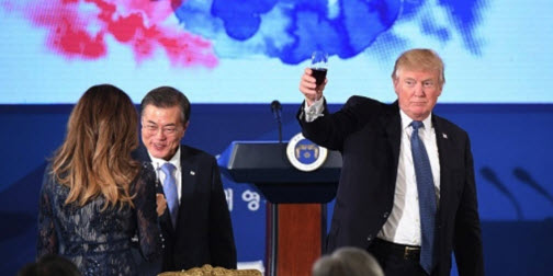 President Trump & Melania Attend a State Dinner in Seoul, South Korea