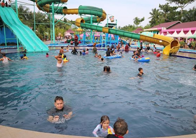 Waterpark Ria, Rekreasi Liburan Keluarga Masa Kini | Info HTM, Aktivitas Wisata. 