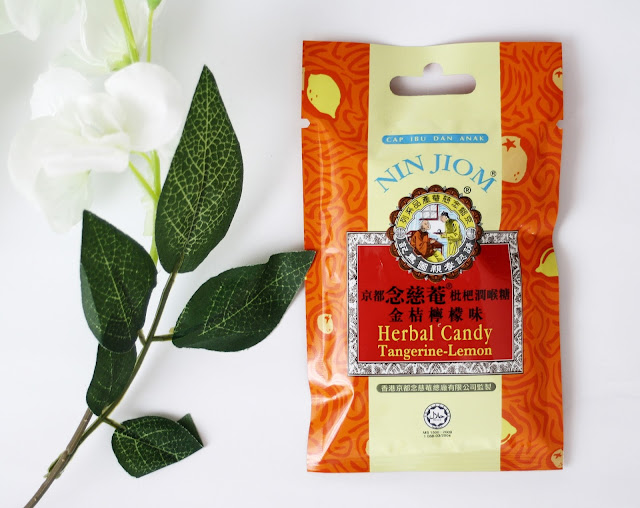Yesstyle, Yesstyle haul, Yesstyle Order, Yesstyle shopping, Meiji, Tony Moly, Kao, Hot Mask, Gua Sha, wood comb, tsuge comb Yesstyle, Yesstyle haul, Yesstyle Order, Yesstyle shopping, Meiji, Tony Moly, Kao, Hot Mask, Gua Sha, wood comb, tsuge comb